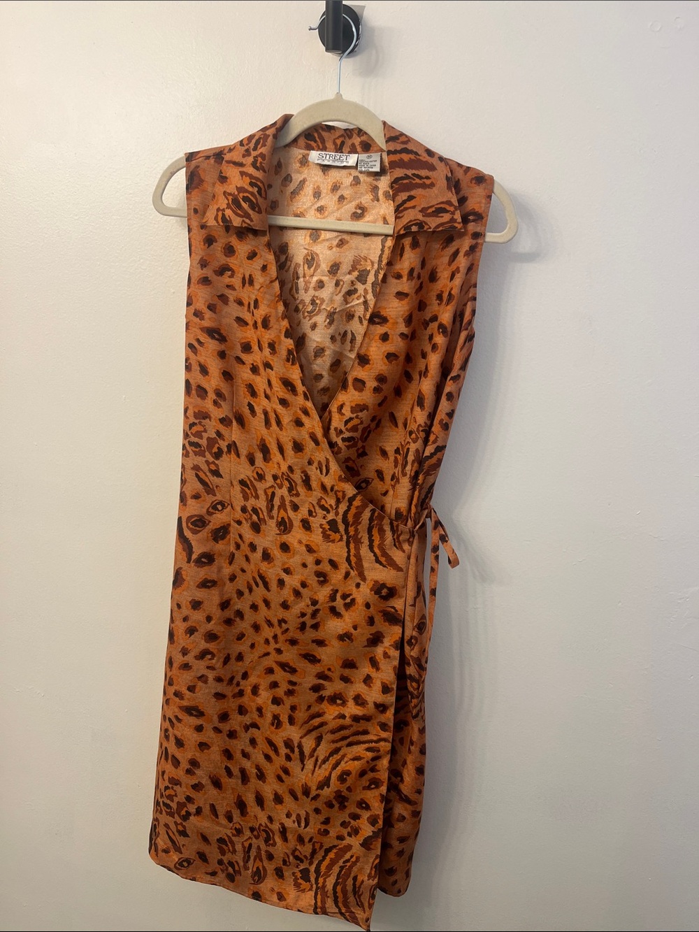 Vintage Sleeveless Animal Print Wrap Dress - Orange & Black